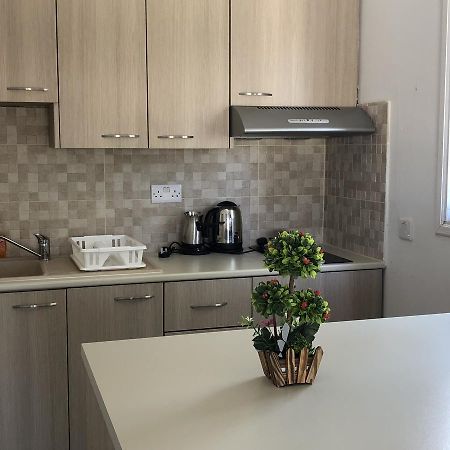 Kasapis Apts Larnaca Luaran gambar