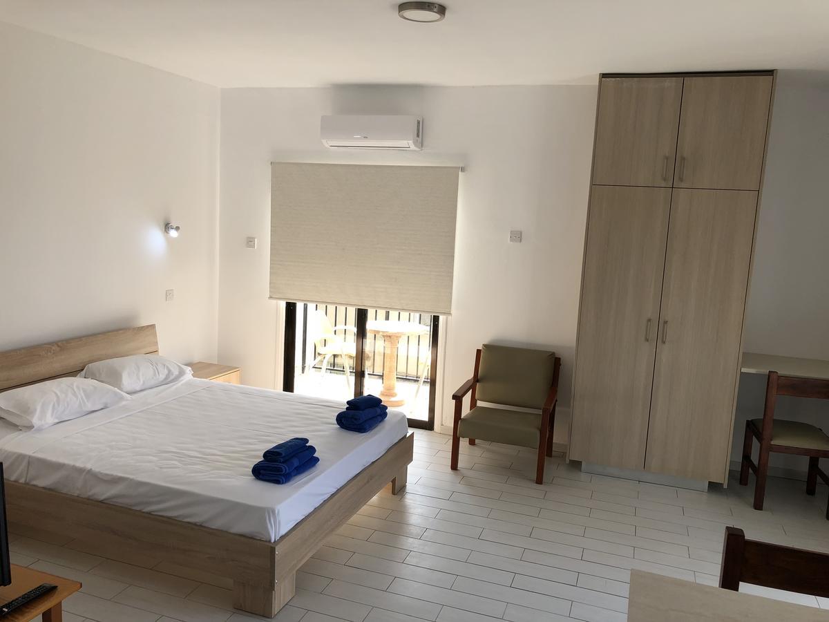 Kasapis Apts Larnaca Luaran gambar